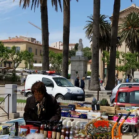 Lozari Apartamento *